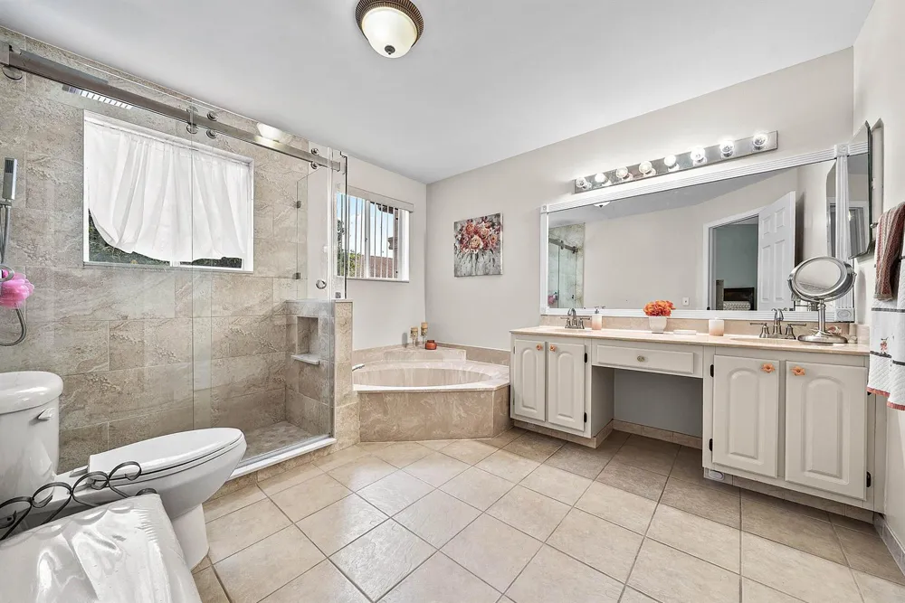 6757 Via Regina Boca Raton, FL 33433