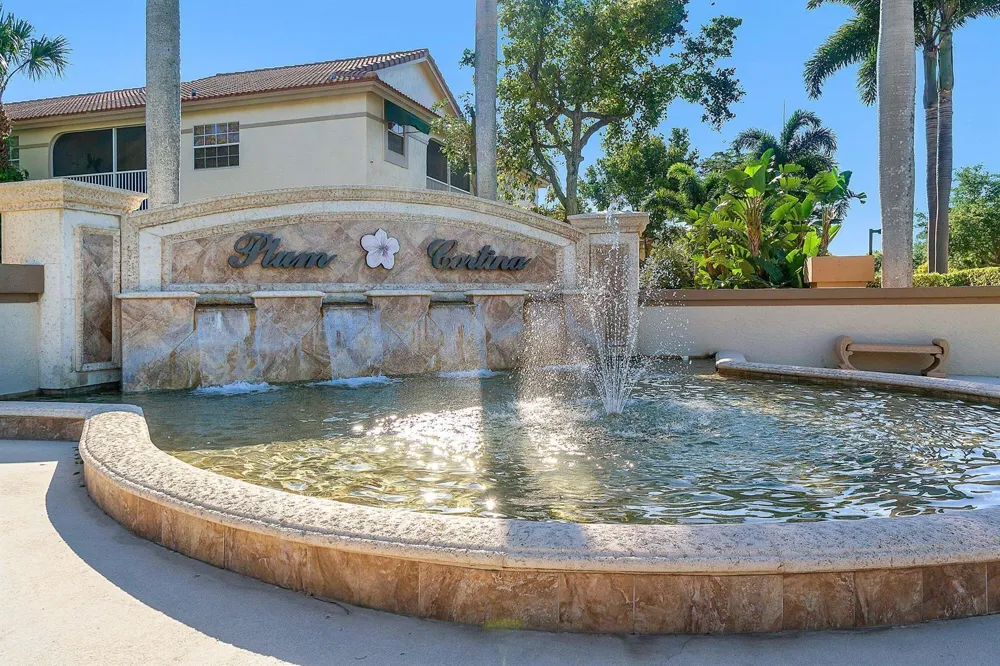 6757 Via Regina Boca Raton, FL 33433