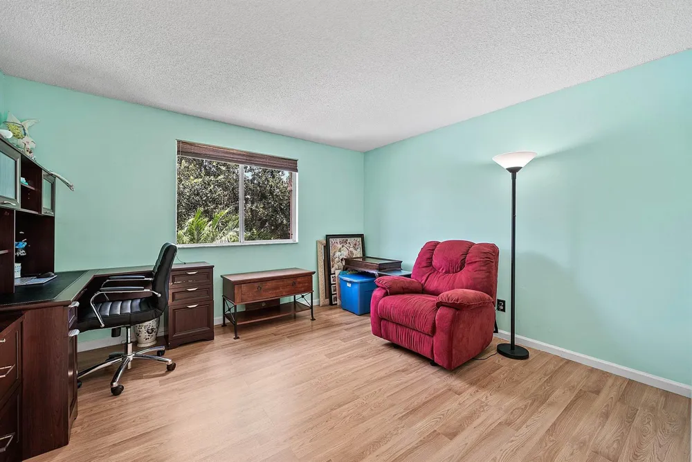 6757 Via Regina Boca Raton, FL 33433