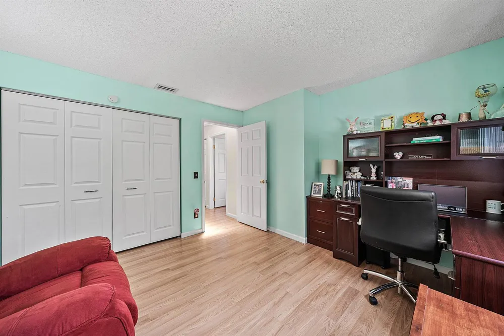 6757 Via Regina Boca Raton, FL 33433