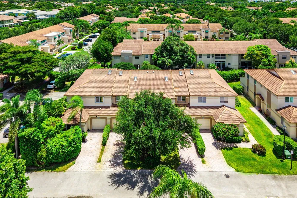 6757 Via Regina Boca Raton, FL 33433