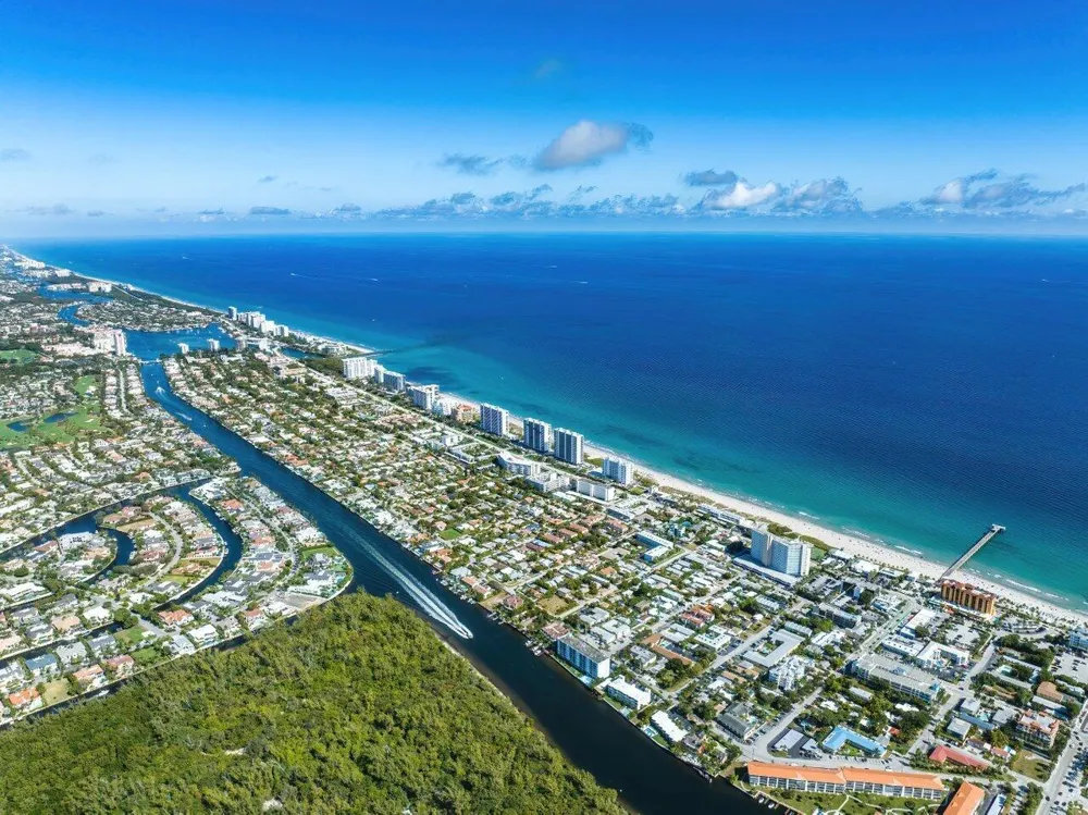 6757 Via Regina Boca Raton, FL 33433