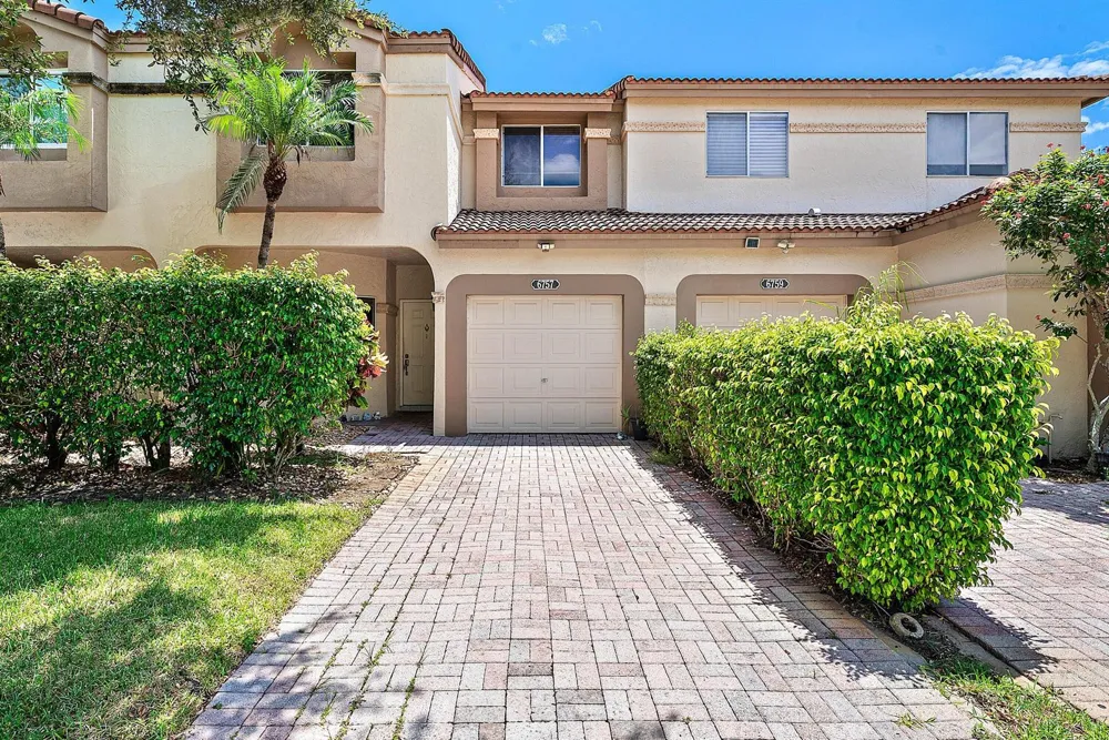 6757 Via Regina Boca Raton, FL 33433