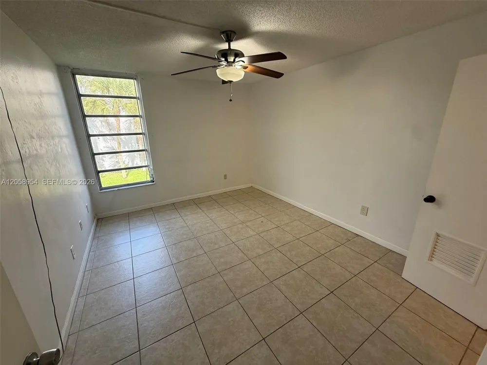 8841 W Flagler St #202 Miami, FL 33174