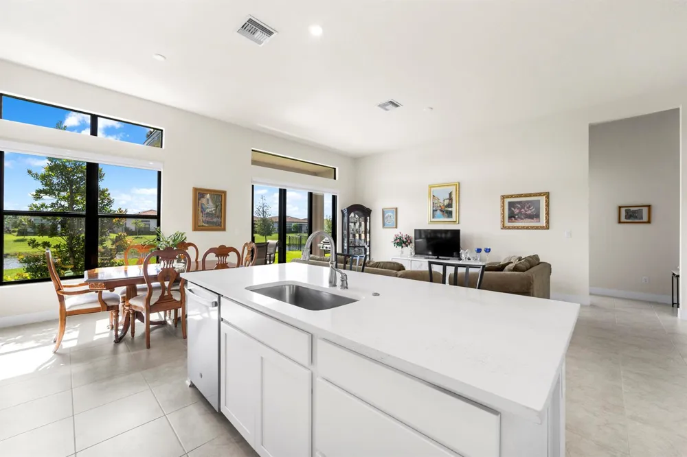 8098 LIBERTY WAY Parkland, FL 33067