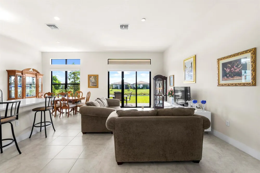 8098 LIBERTY WAY Parkland, FL 33067