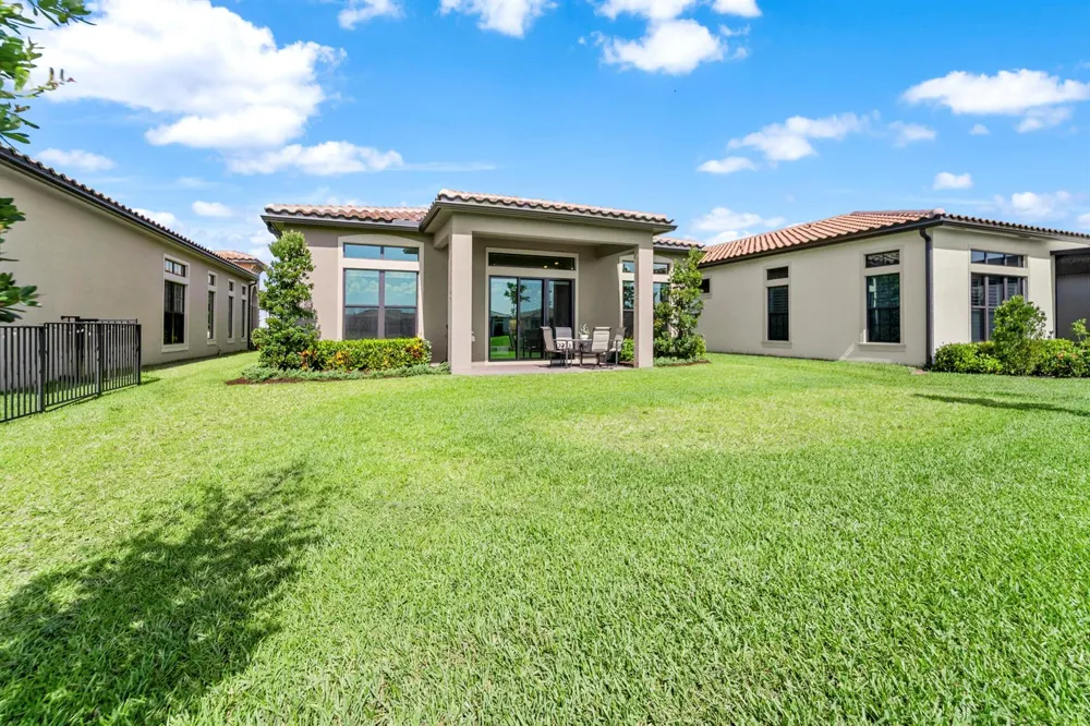 8098 LIBERTY WAY Parkland, FL 33067