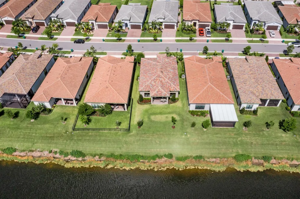 8098 LIBERTY WAY Parkland, FL 33067