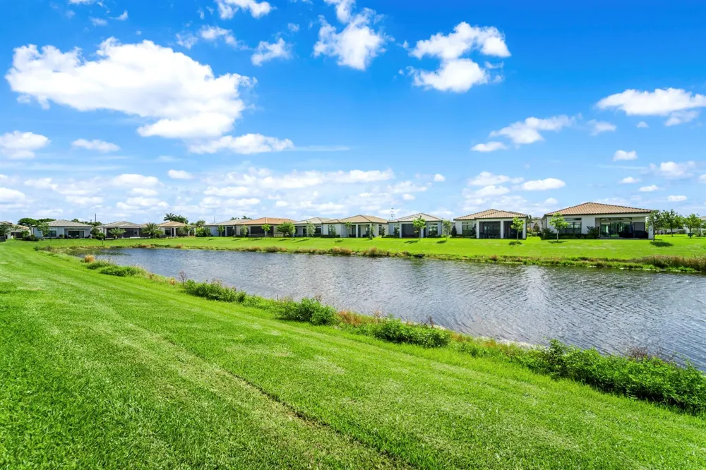 8098 LIBERTY WAY Parkland, FL 33067