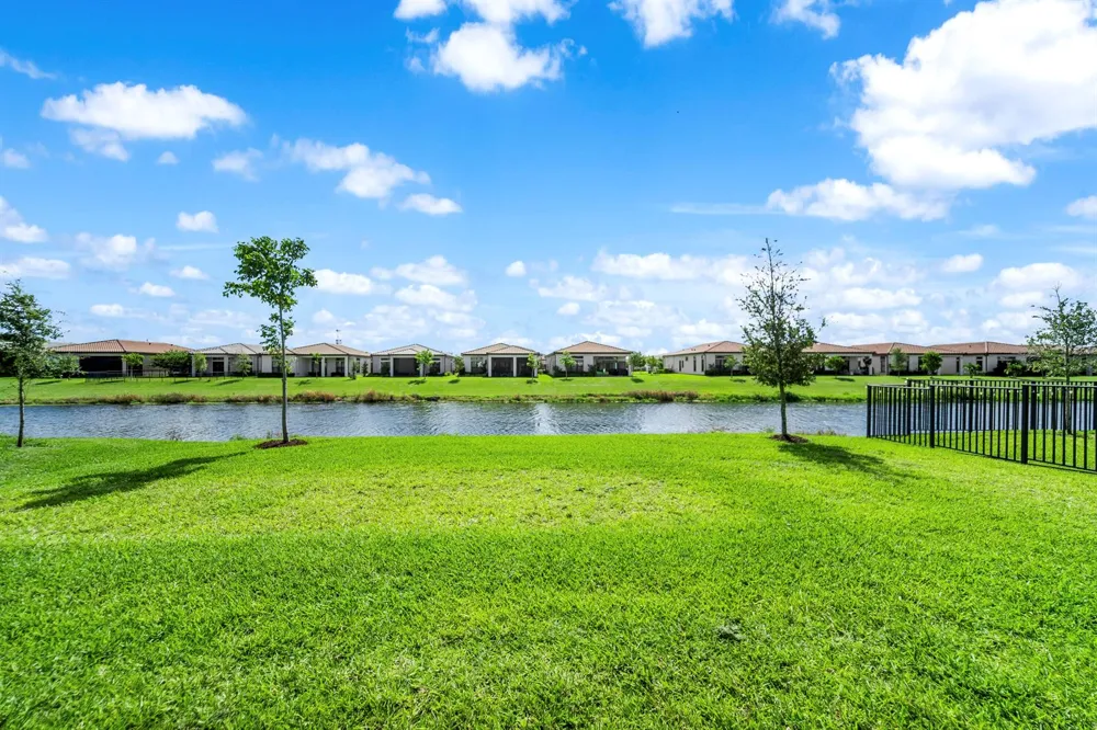 8098 LIBERTY WAY Parkland, FL 33067