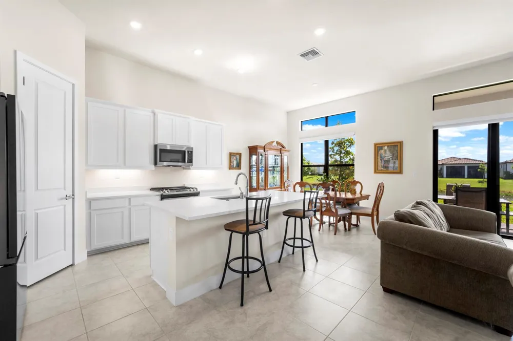 8098 LIBERTY WAY Parkland, FL 33067