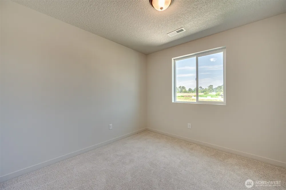 2010 Henderson Way Longview, WA 98632