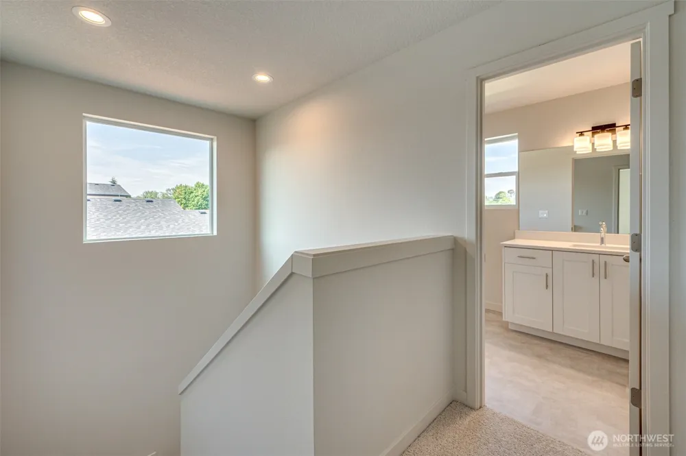 2010 Henderson Way Longview, WA 98632