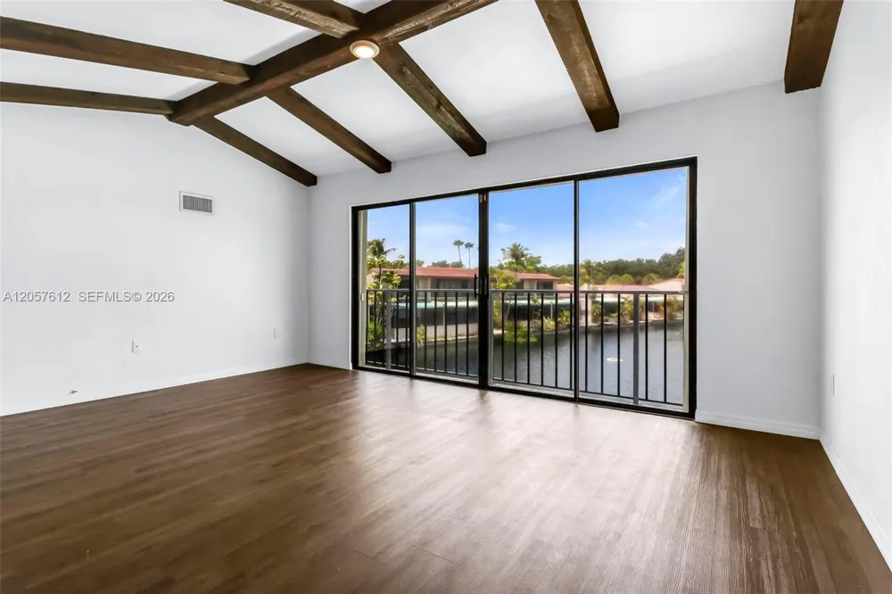 8350 Dundee Ter Miami Lakes, FL 33016