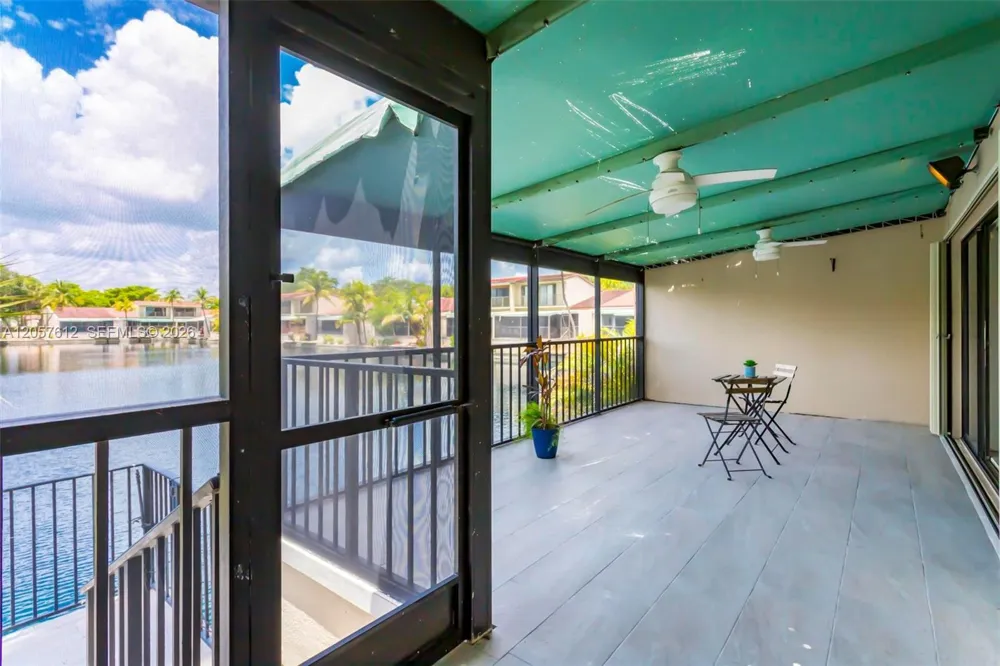 8350 Dundee Ter Miami Lakes, FL 33016