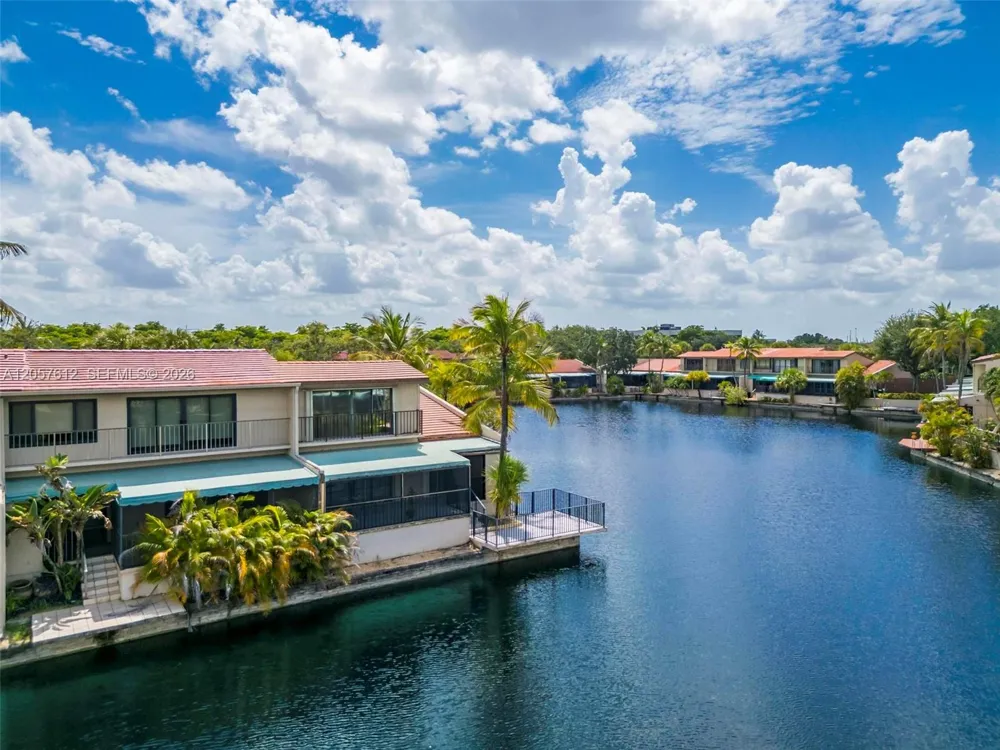 8350 Dundee Ter Miami Lakes, FL 33016