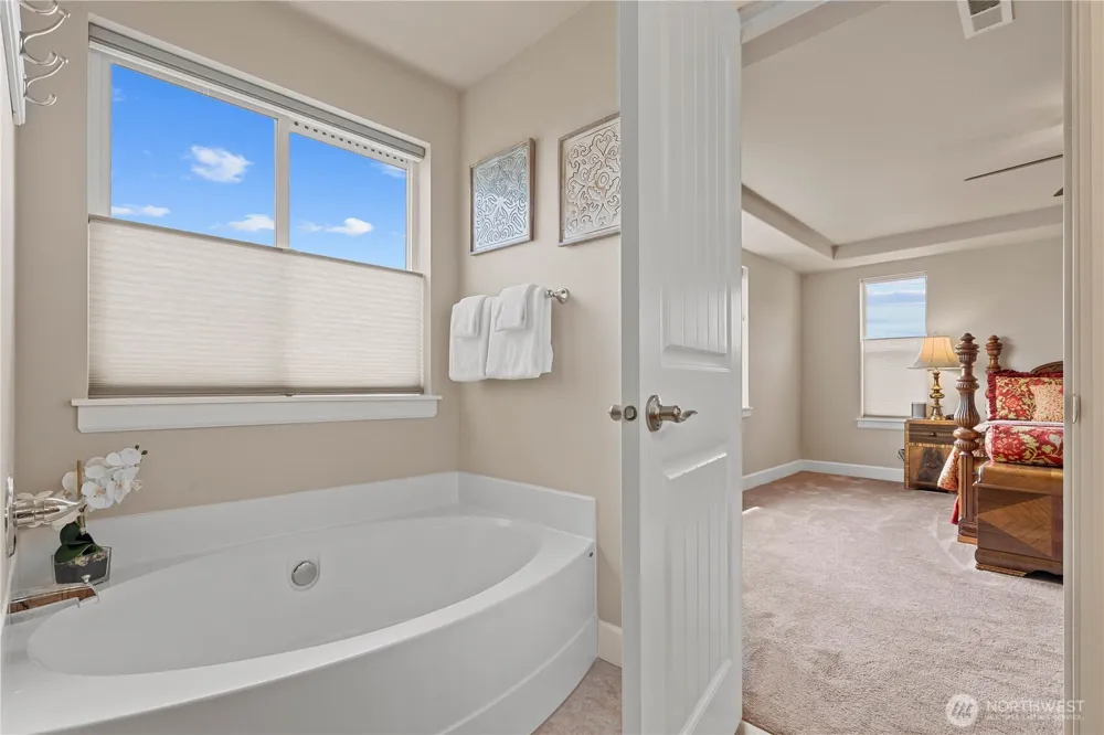 30180 60th Avenue S Auburn, WA 98001