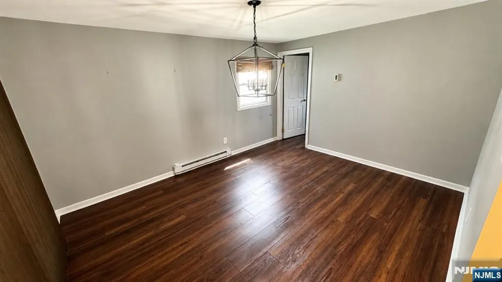 70 Hahn Avenue Rochelle Park, NJ 07662