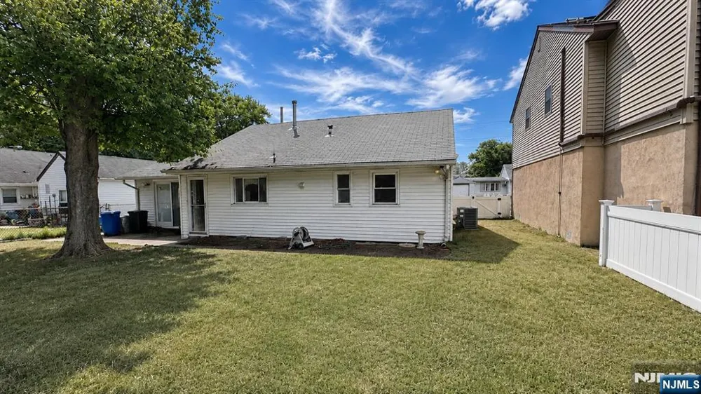 70 Hahn Avenue Rochelle Park, NJ 07662