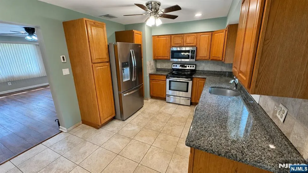 70 Hahn Avenue Rochelle Park, NJ 07662
