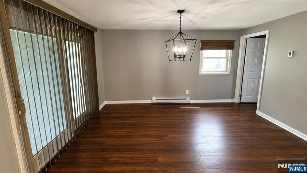 70 Hahn Avenue Rochelle Park, NJ 07662