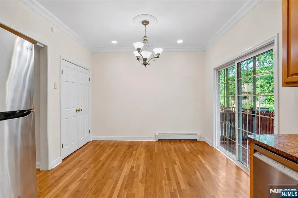 23 Hackensack Avenue Weehawken, NJ 07086