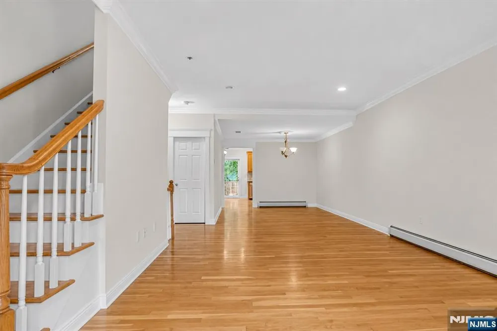 23 Hackensack Avenue Weehawken, NJ 07086