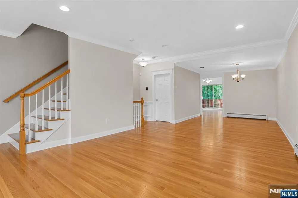 23 Hackensack Avenue Weehawken, NJ 07086