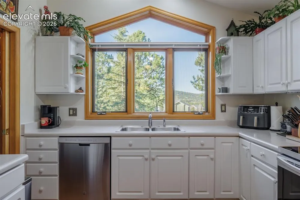 240 Crestwood Drive Woodland Park, CO 80863