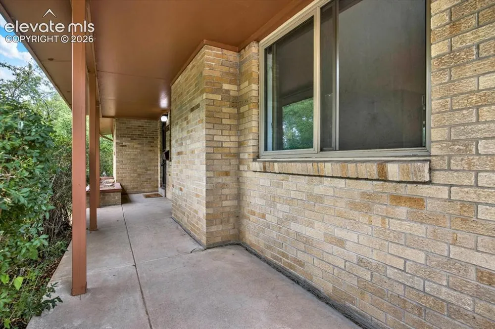 1435 Iowa Avenue Colorado Springs, CO 80909