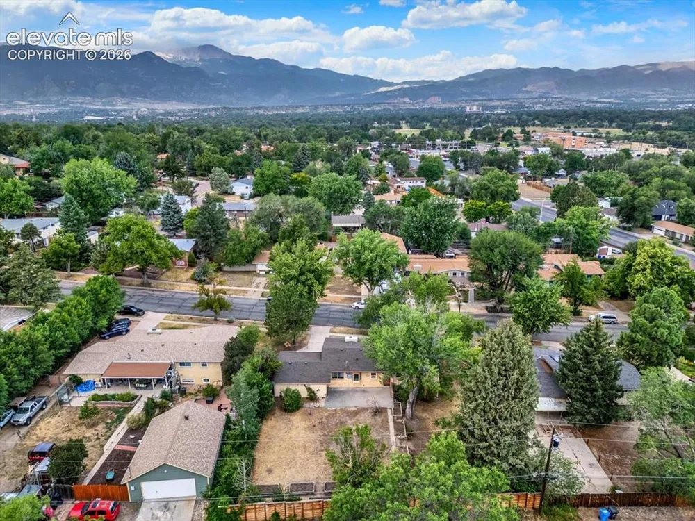 1435 Iowa Avenue Colorado Springs, CO 80909