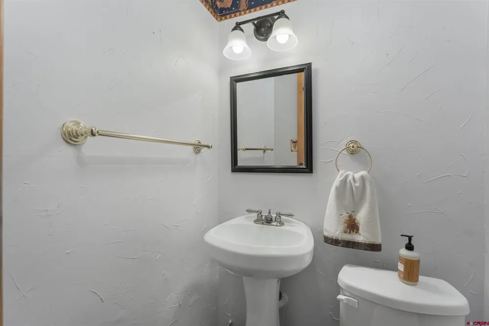 160 Easy Street Bayfield, CO 81122