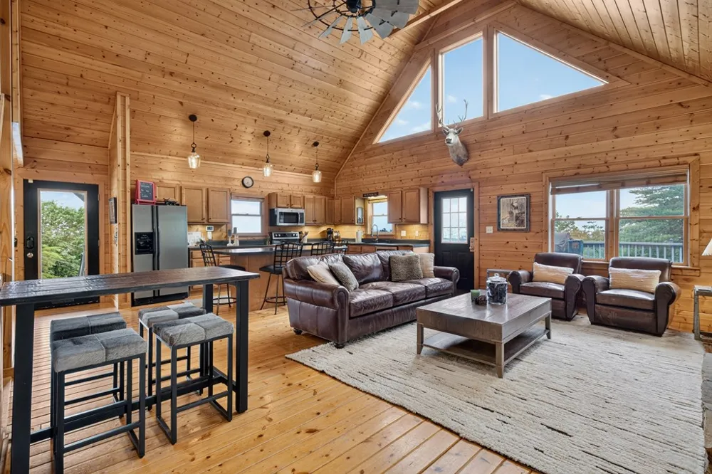 726 Railey Ridge Ranger, GA 30734