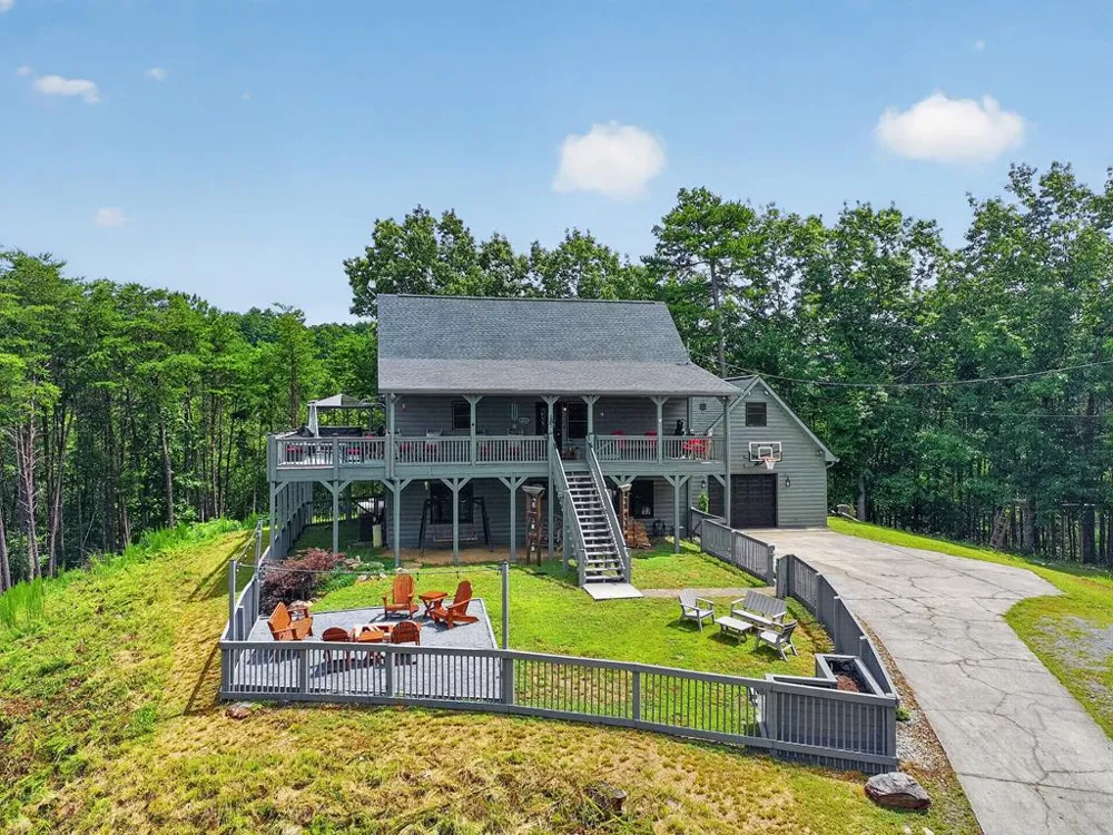 726 Railey Ridge Ranger, GA 30734