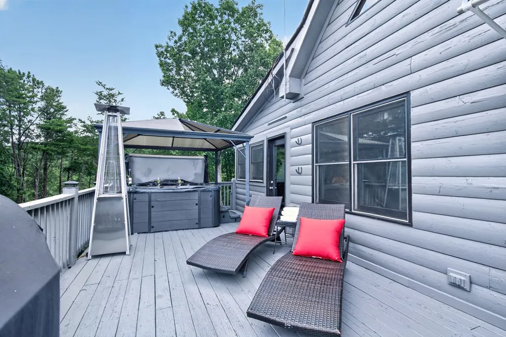 726 Railey Ridge Ranger, GA 30734