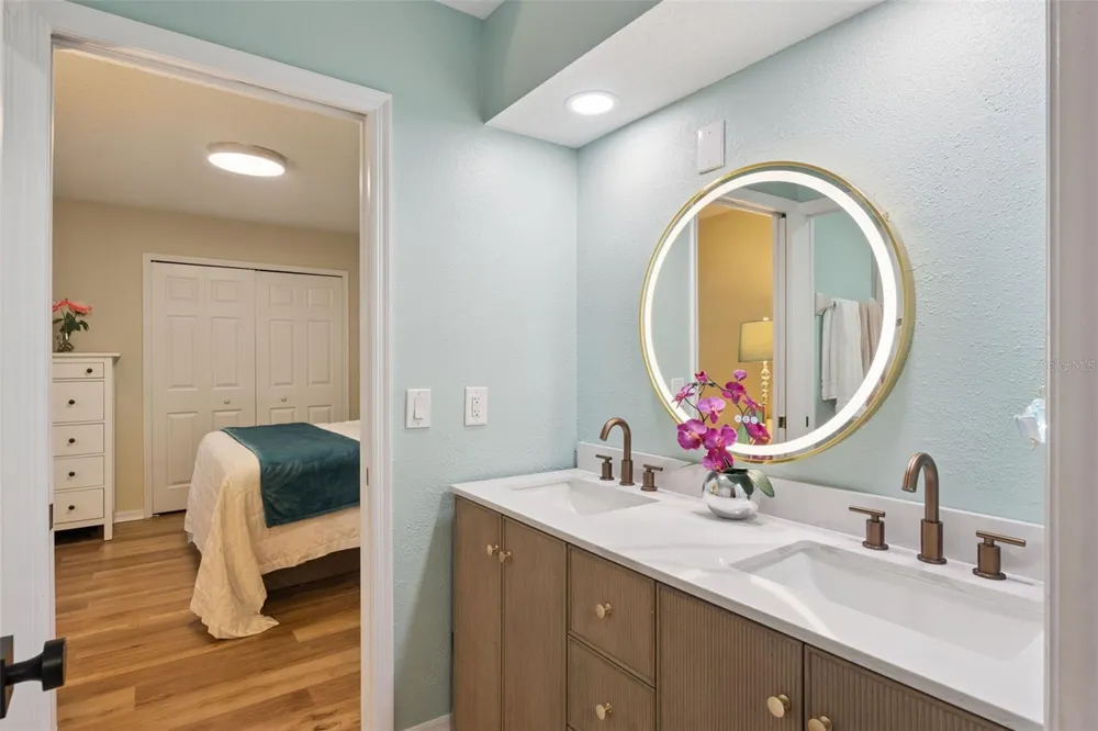 8355 DIAMOND COVE CIRCLE Orlando, FL 32836