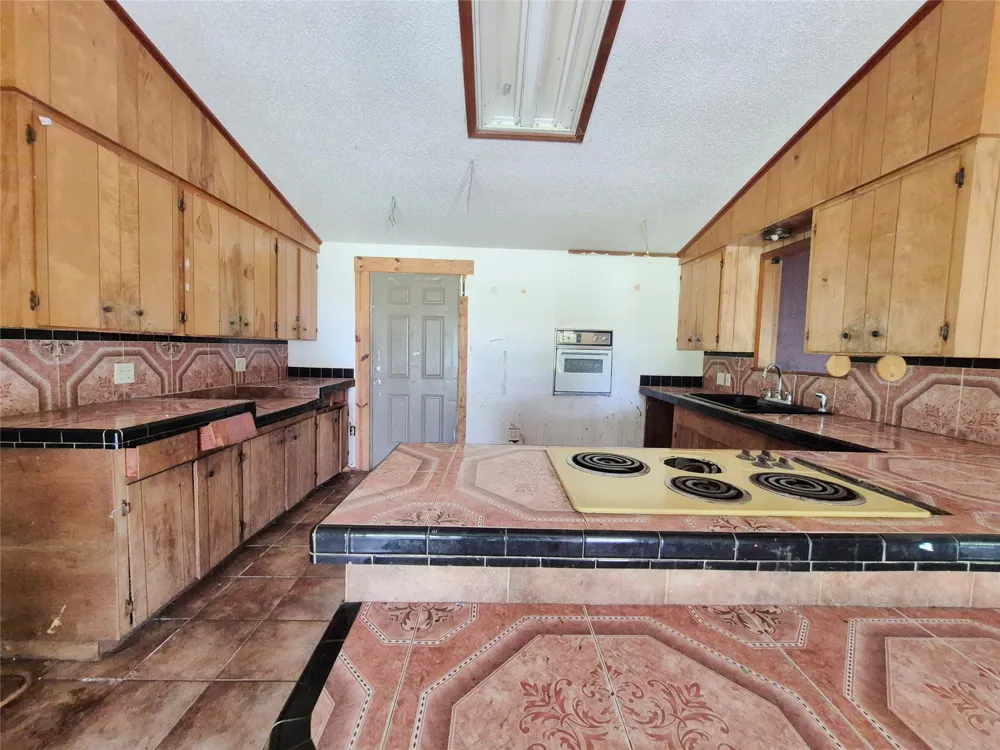 4108 County Road 784 Buna, TX 77612