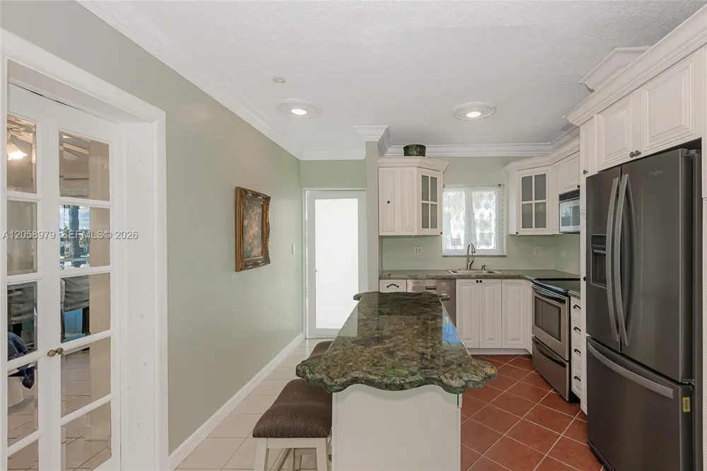 1041 Hillsboro Mile #2 Hillsboro Beach, FL 33062