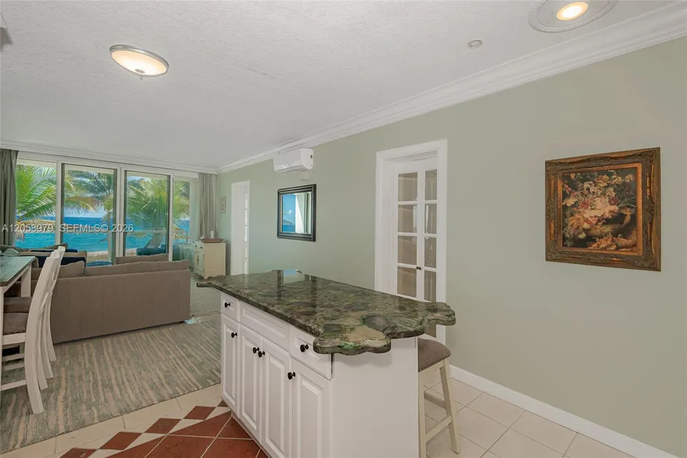 1041 Hillsboro Mile #2 Hillsboro Beach, FL 33062