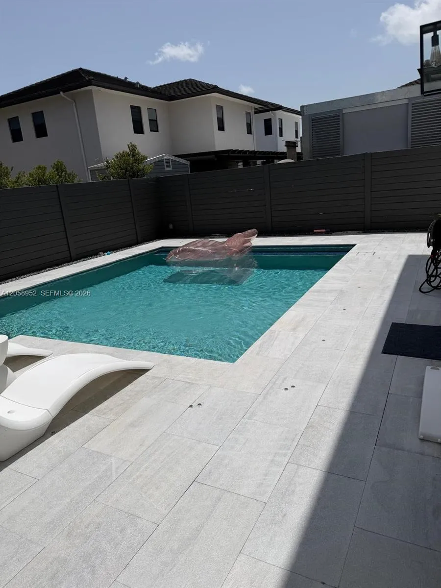 14800 SW 29th Ter Miami, FL 33185