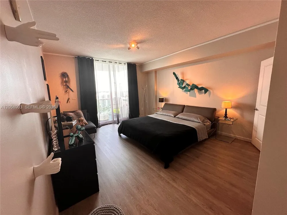 7900 Harbor Island Dr #1219 North Bay Village, FL 33141