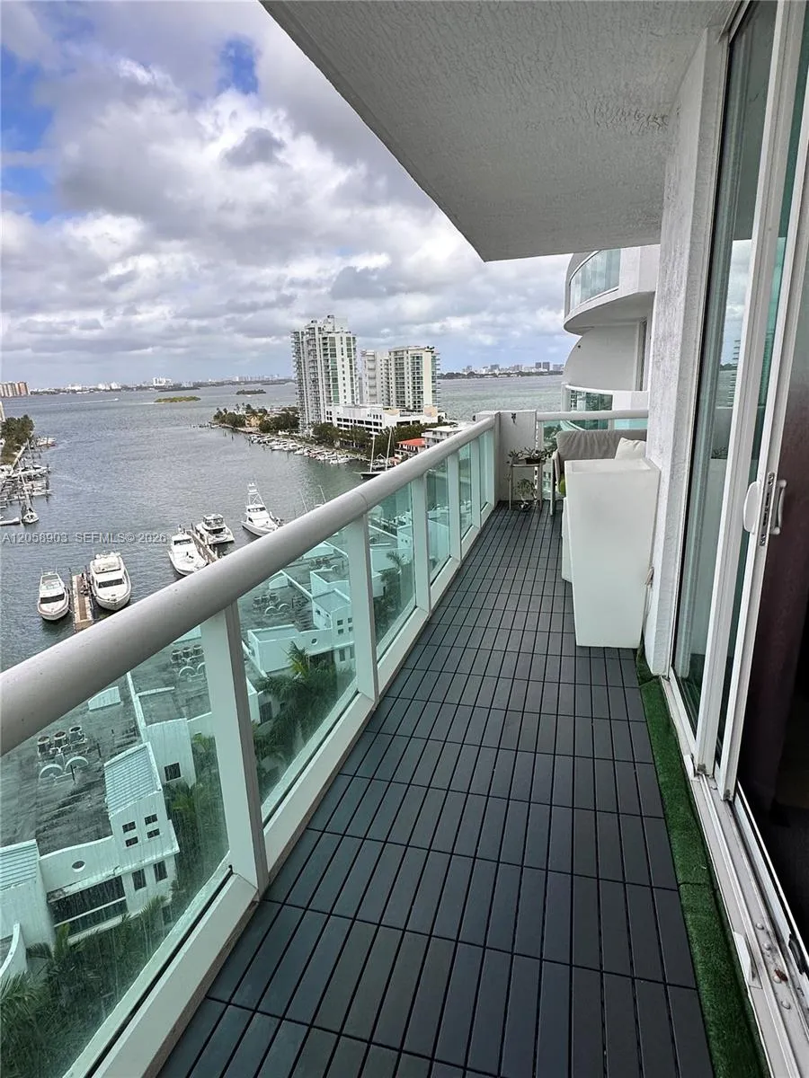 7900 Harbor Island Dr #1219 North Bay Village, FL 33141