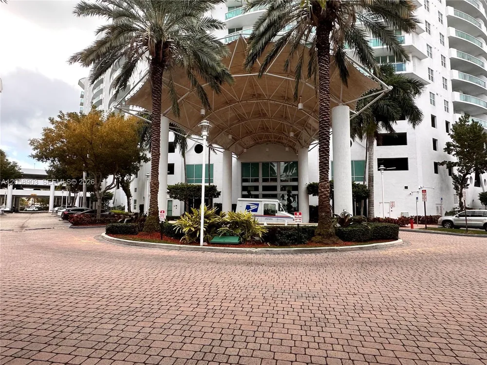 7900 Harbor Island Dr #1219 North Bay Village, FL 33141