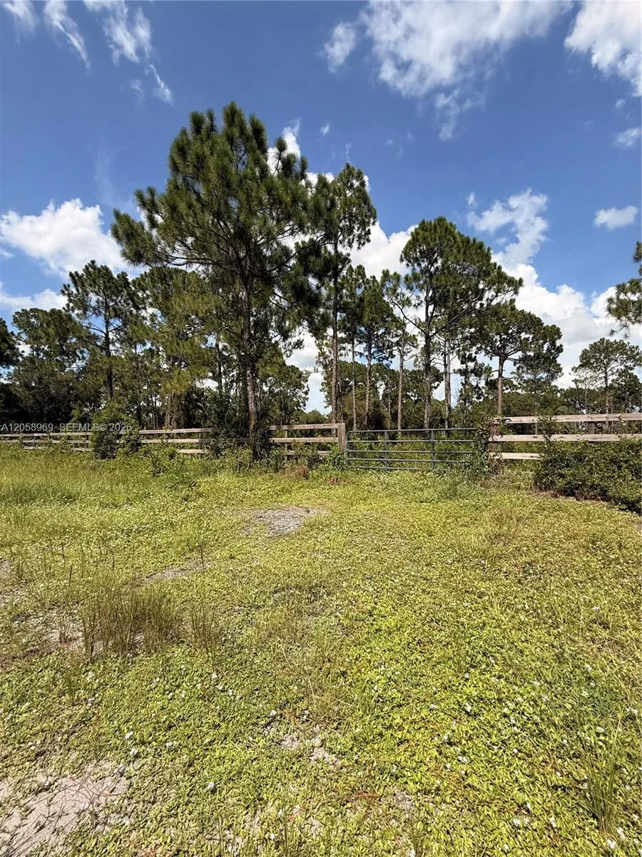 365 Zambria St Clewiston, FL 33440