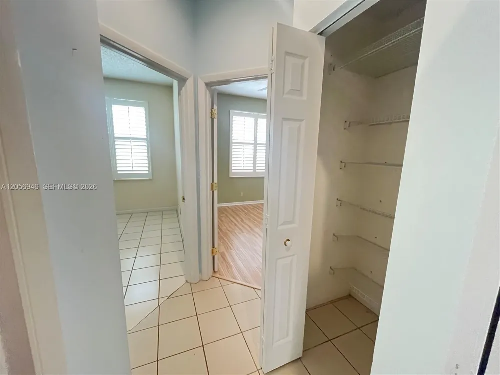 10854 Limeberry Dr Cooper City, FL 33026