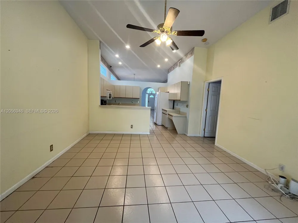 10854 Limeberry Dr Cooper City, FL 33026