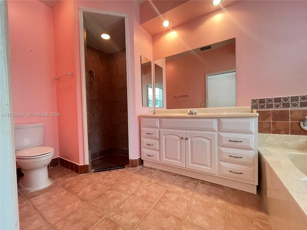 10854 Limeberry Dr Cooper City, FL 33026