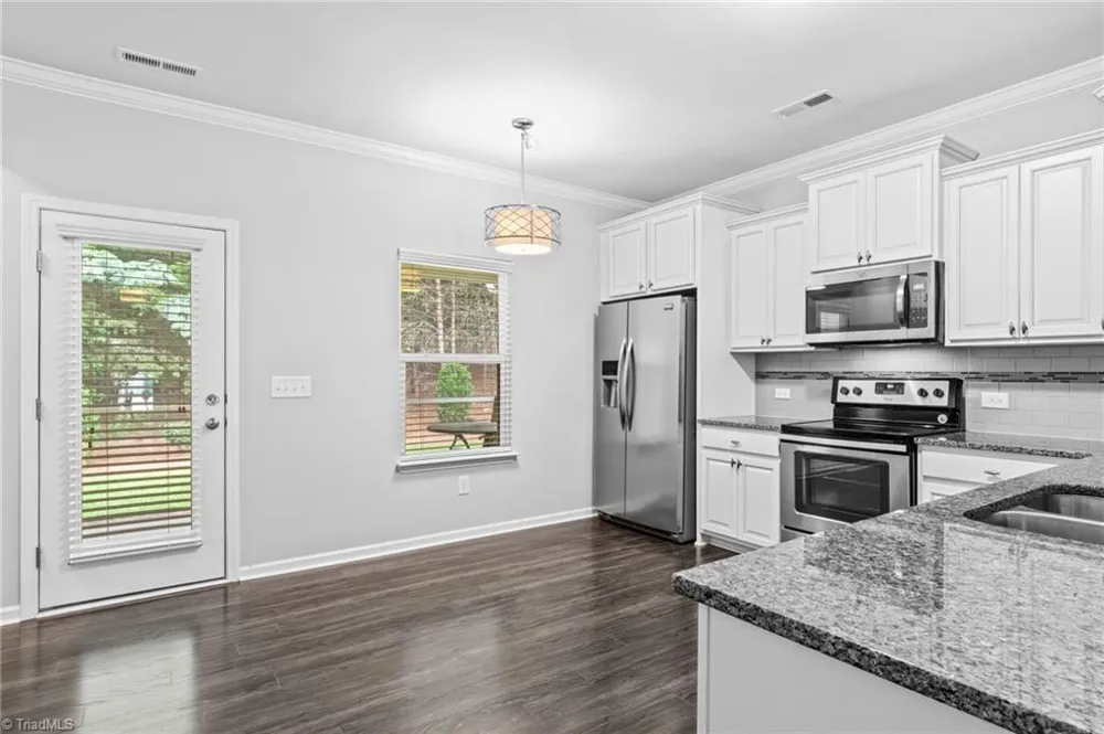 3714 Littlebrook Drive Clemmons, NC 27012