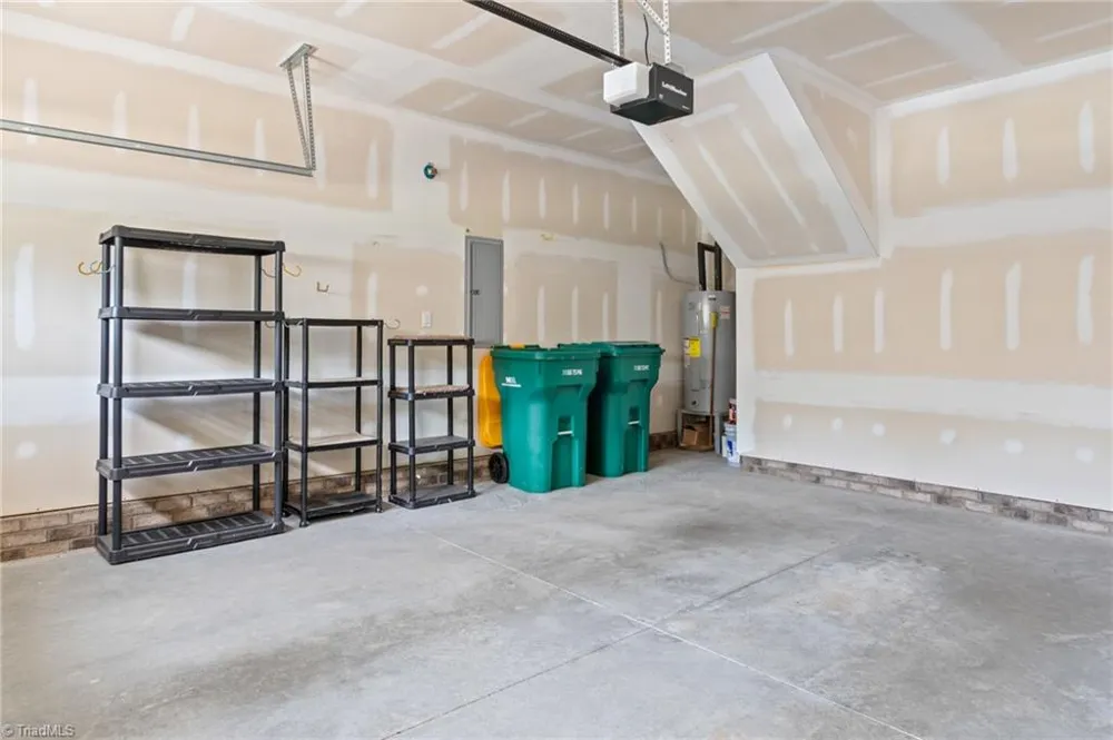 3714 Littlebrook Drive Clemmons, NC 27012