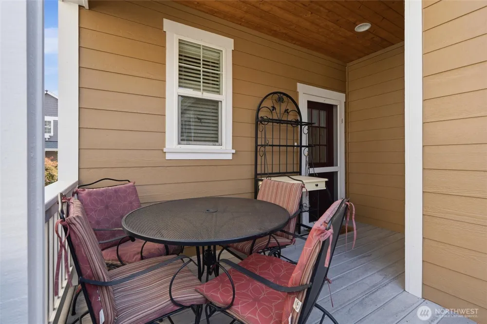 104 NE Whimbrel Lane Poulsbo, WA 98370